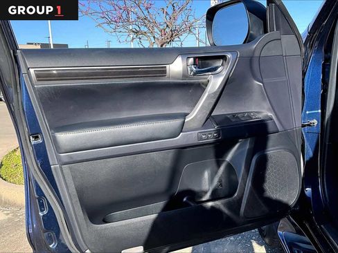 Used 2023 Lexus GX 460 Premium image 19