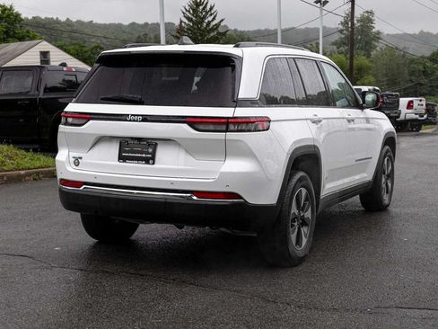 Used 2024 Jeep Grand Cherokee Limited 4xe AWD/4WD image 4