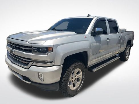 Used 2017 Chevrolet Silverado 1500 LTZ Z71 w/ LTZ Plus Package AWD/4WD image 3