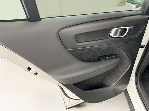Used 2023 Volvo C40 Recharge Core w/ Protection Package Premier AWD/4WD image 28