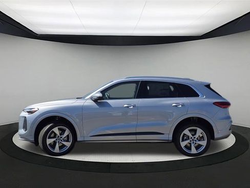 New 2025 Audi Q5 Premium Plus image 4