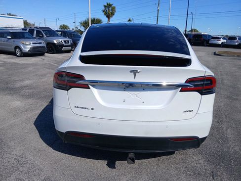 Used 2017 Tesla Model X 75D image 7