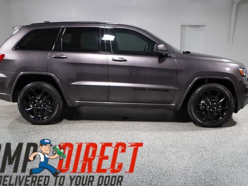 Used 2021 Jeep Grand Cherokee Laredo X image 6