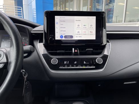 Used 2024 Toyota Corolla LE image 24