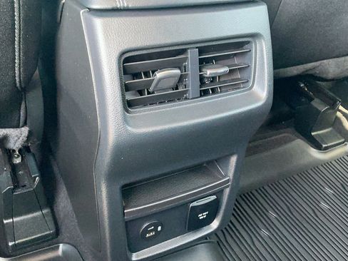 Used 2022 Ford Edge SEL w/ Convenience Package AWD/4WD image 19