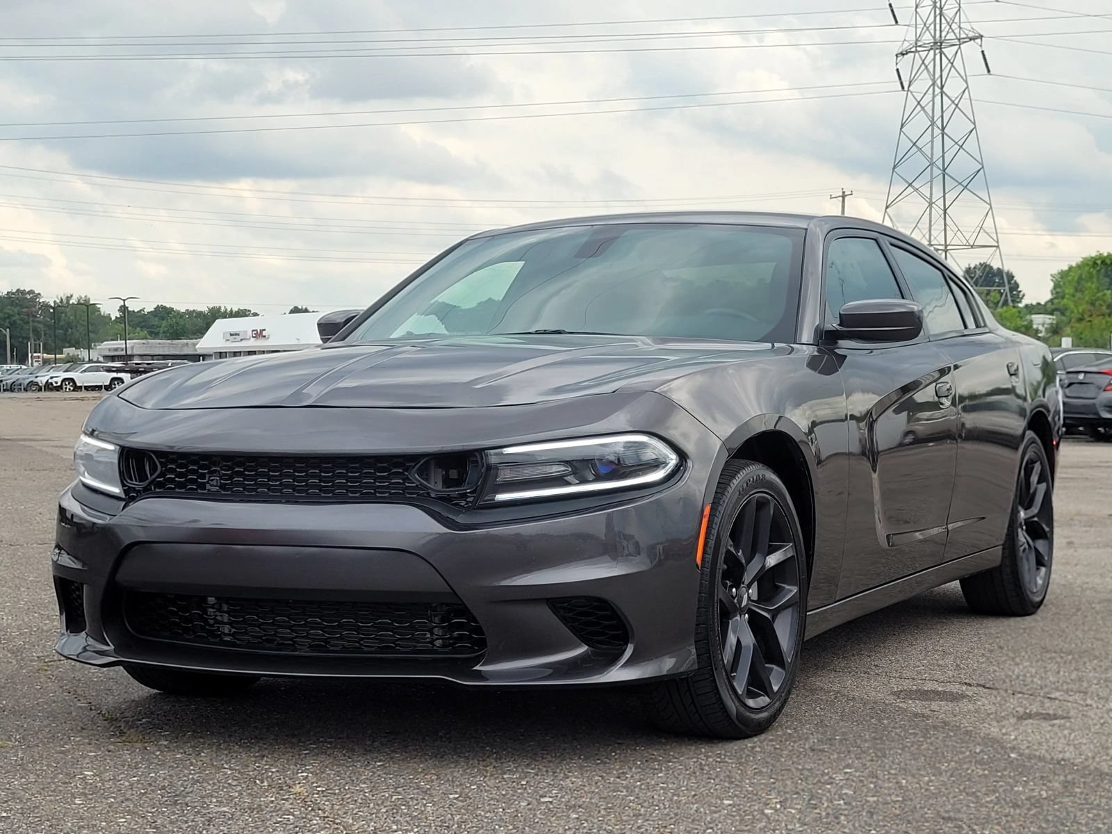 Used 2022 Dodge Charger SXT RWD image 3
