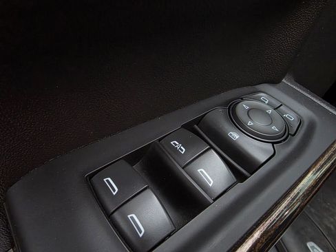 Used 2022 GMC Sierra 1500 Elevation AWD/4WD image 12