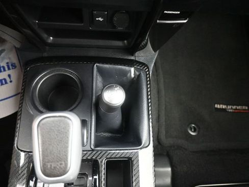 Used 2024 Toyota 4Runner TRD Off-Road image 19