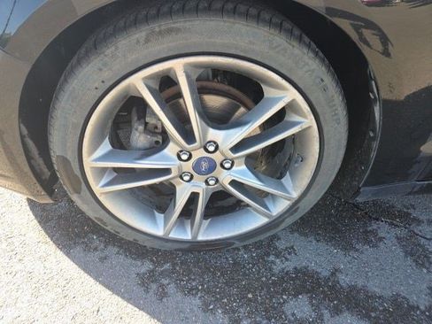 Used 2015 Ford Fusion Titanium AWD/4WD image 23
