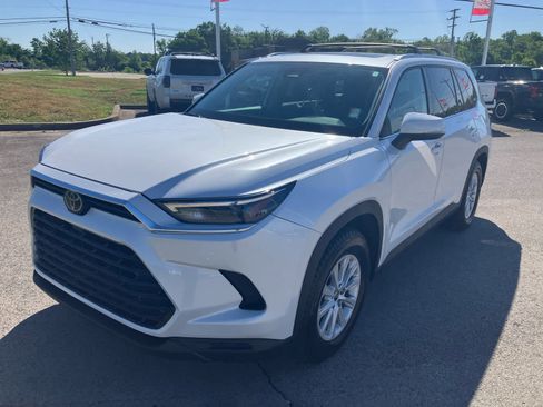 Used 2024 Toyota Grand Highlander AWD Hybrid image 4