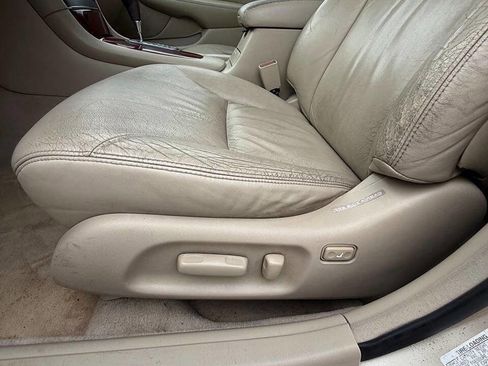 Used 2002 Lexus ES 330 image 28