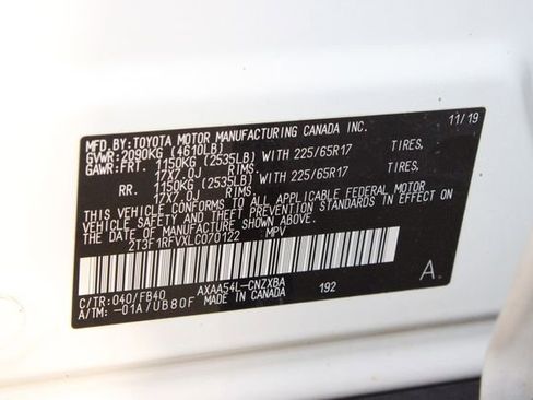 Used 2020 Toyota RAV4 LE image 18