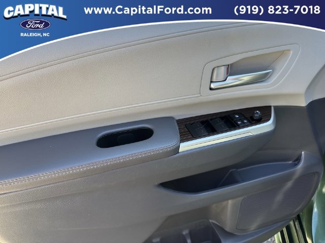 Used 2024 Toyota Sienna XLE FWD image 20