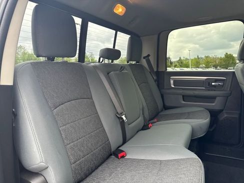 Used 2018 RAM 3500 SLT w/ Luxury Group AWD/4WD image 19