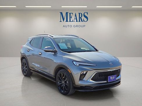 Used 2025 Buick Encore GX Sport Touring w/ Experience Buick Package image 7