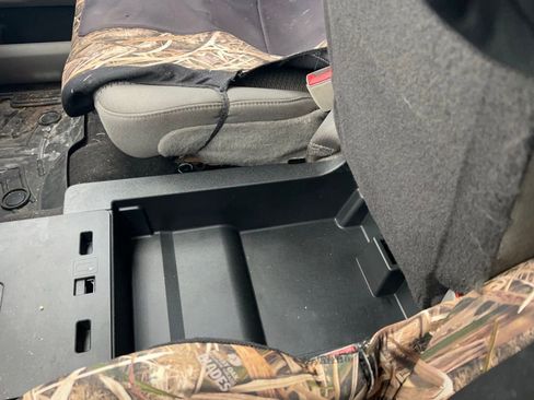 Used 2018 Ford F150 XLT w/ Equipment Group 302A Luxury image 25