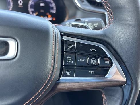 Used 2024 Jeep Grand Cherokee L Summit w/ High Altitude Package AWD/4WD image 32