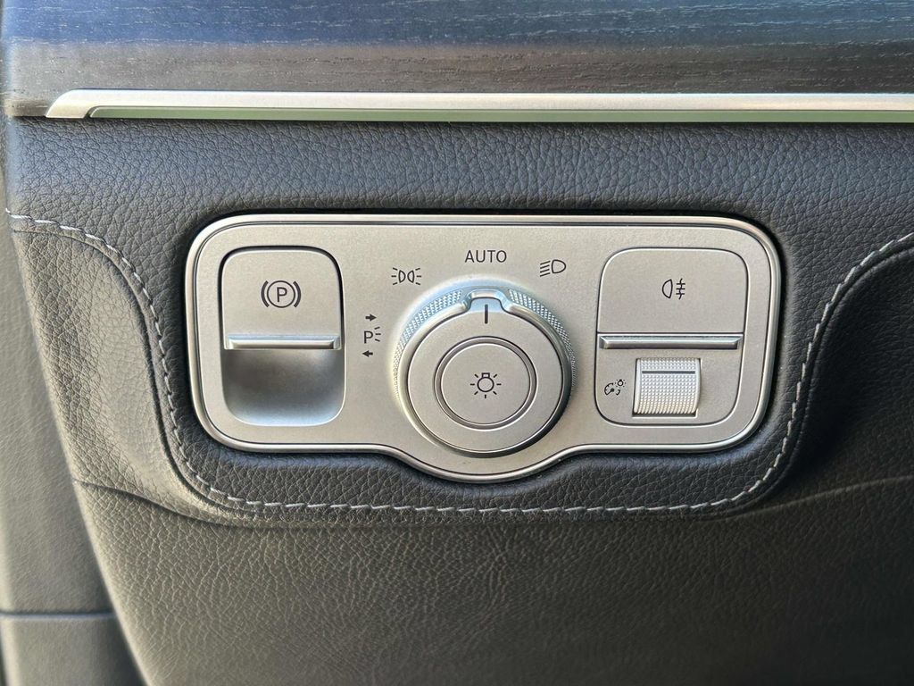 Used 2023 Mercedes-Benz GLE 53 AMG 4MATIC image 21