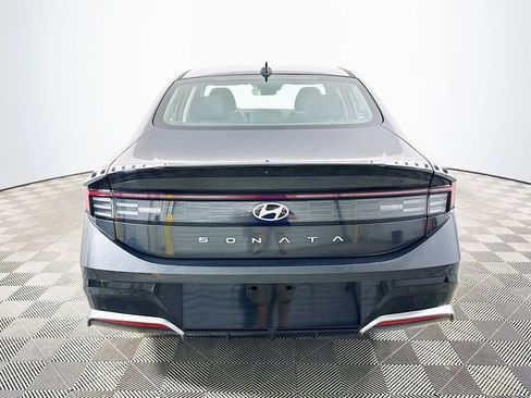 Used 2024 Hyundai Sonata SEL FWD image 4