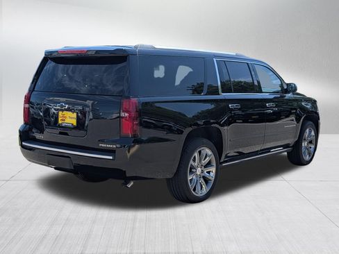 Used 2019 Chevrolet Suburban Premier AWD/4WD image 7