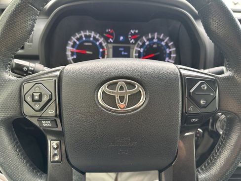 Used 2015 Toyota 4Runner Trail Premium image 12