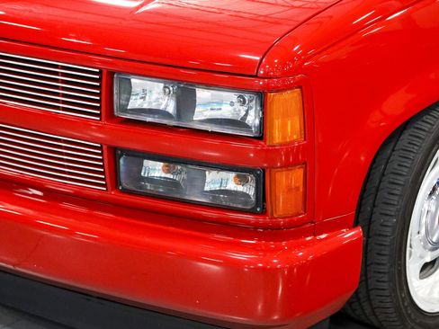 Used 1988 Chevrolet Silverado 1500 2WD Regular Cab image 39