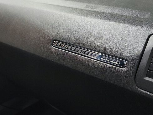 Used 2008 Dodge Challenger SRT8 RWD image 40