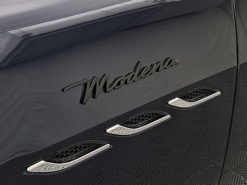 Used 2022 Maserati Ghibli Modena Q4 image 6