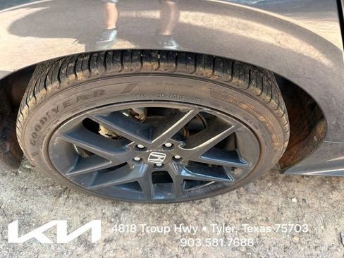 Used 2025 Honda Civic Sport image 11