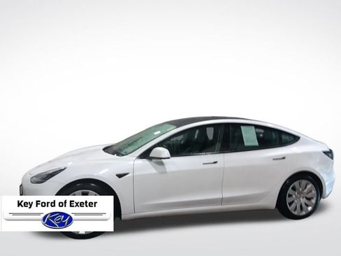 Used 2021 Tesla Model 3 Standard Range Plus image 7
