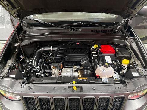 Used 2020 Jeep Renegade Trailhawk w/ Premium Leather Group image 11