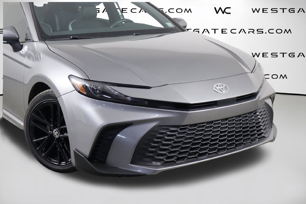 Used 2025 Toyota Camry SE FWD image 50