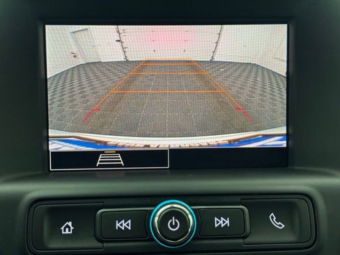 Used 2024 GMC Terrain SLE FWD image 4