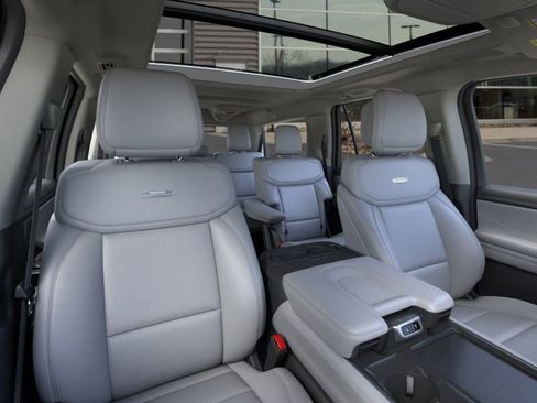 New 2026 Ford Expedition Max Platinum w/ Driver's Package image 10