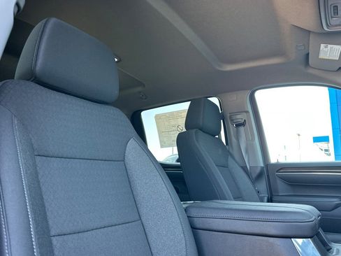 New 2026 Chevrolet Silverado 1500 LT w/ Convenience Package II AWD/4WD image 16