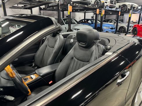 Used 2009 Mercedes-Benz SL 550 image 69