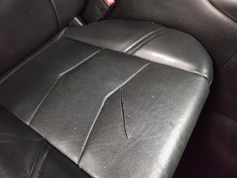 Used 2015 Cadillac Escalade Luxury image 30