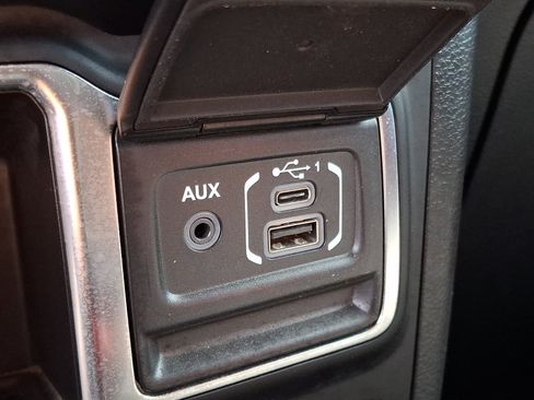 Certified 2022 Jeep Wrangler Sport AWD/4WD image 23