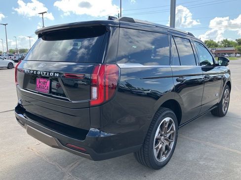 New 2025 Ford Expedition King Ranch image 8