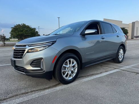 Used 2024 Chevrolet Equinox LT AWD/4WD image 2