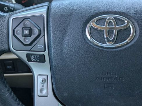 Used 2016 Toyota Sequoia SR5 RWD image 18