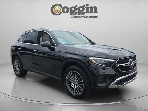 Used 2026 Mercedes-Benz GLC 300 image 9