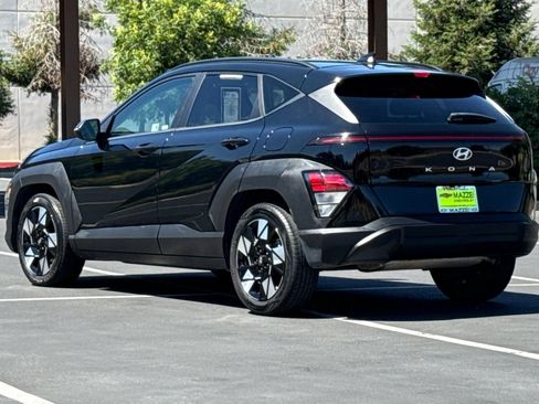 Used 2024 Hyundai Kona SEL FWD image 3