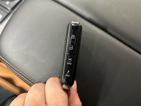 Certified 2025 MAZDA CX-70 3.3 Turbo S w/ Premium Plus image 36