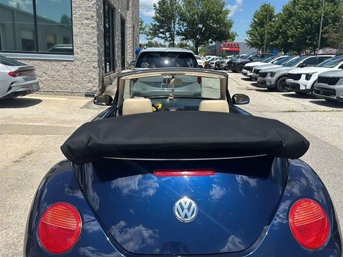 Used 2005 Volkswagen Beetle GLS FWD image 10