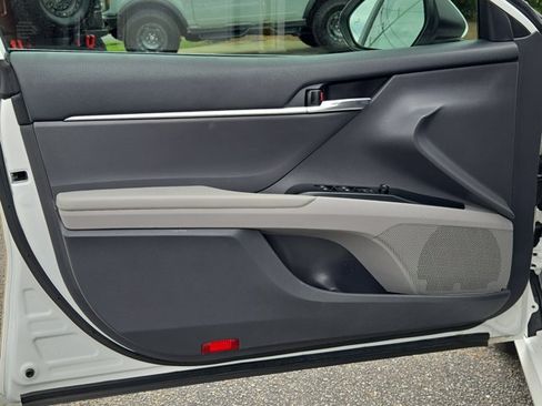 Used 2020 Toyota Camry LE w/ Sunroof Package FWD image 34
