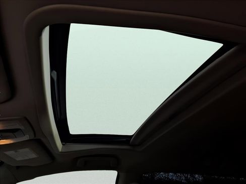 Used 2019 Toyota Sienna XLE image 13