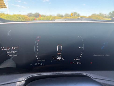 Used 2025 Cadillac XT4 Premium Luxury FWD image 6