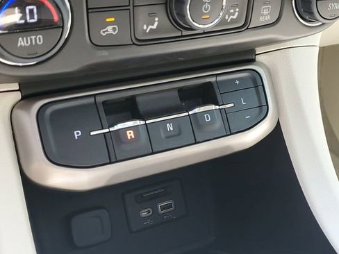 Certified 2023 GMC Acadia Denali w/ Denali Ultimate Package image 34