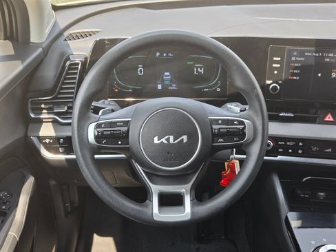 Used 2025 Kia Sportage LX FWD image 26